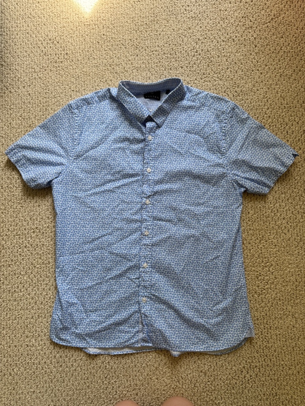 100% Organic Cotton Men's Light Blue Short-Sleeve Printed Button-Down Shirt